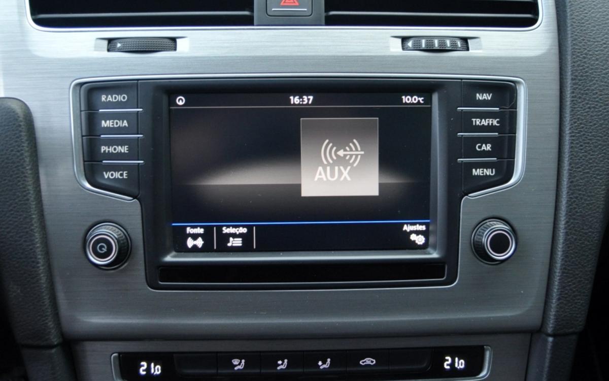 volkswagen-golf-variant-2017-diesel-1598cc