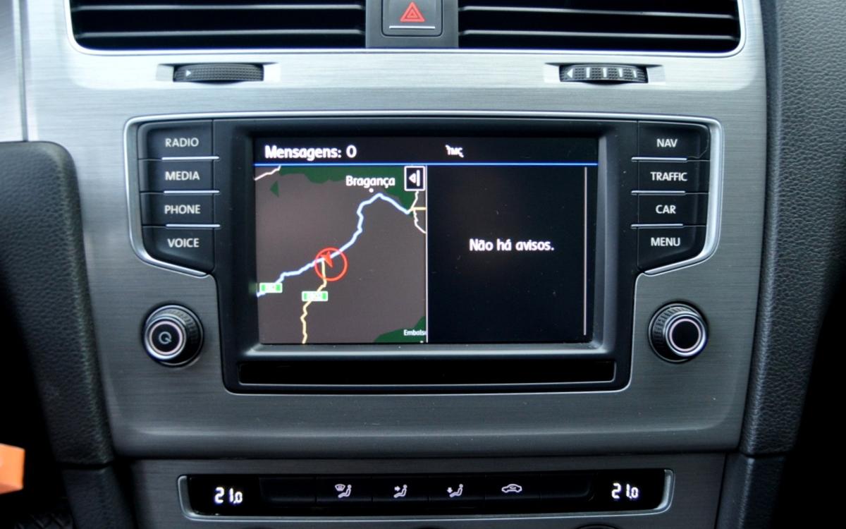 volkswagen-golf-variant-2017-diesel-1598cc