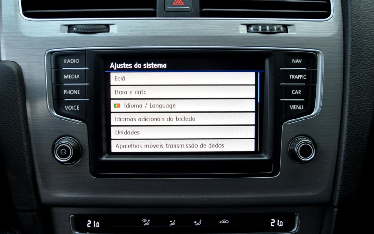 volkswagen-golf-variant-2017-diesel-1598cc