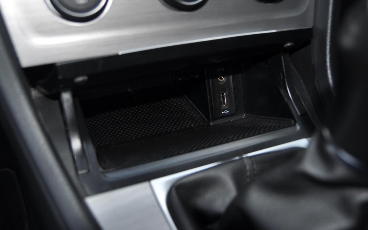 volkswagen-golf-variant-2017-diesel-1598cc
