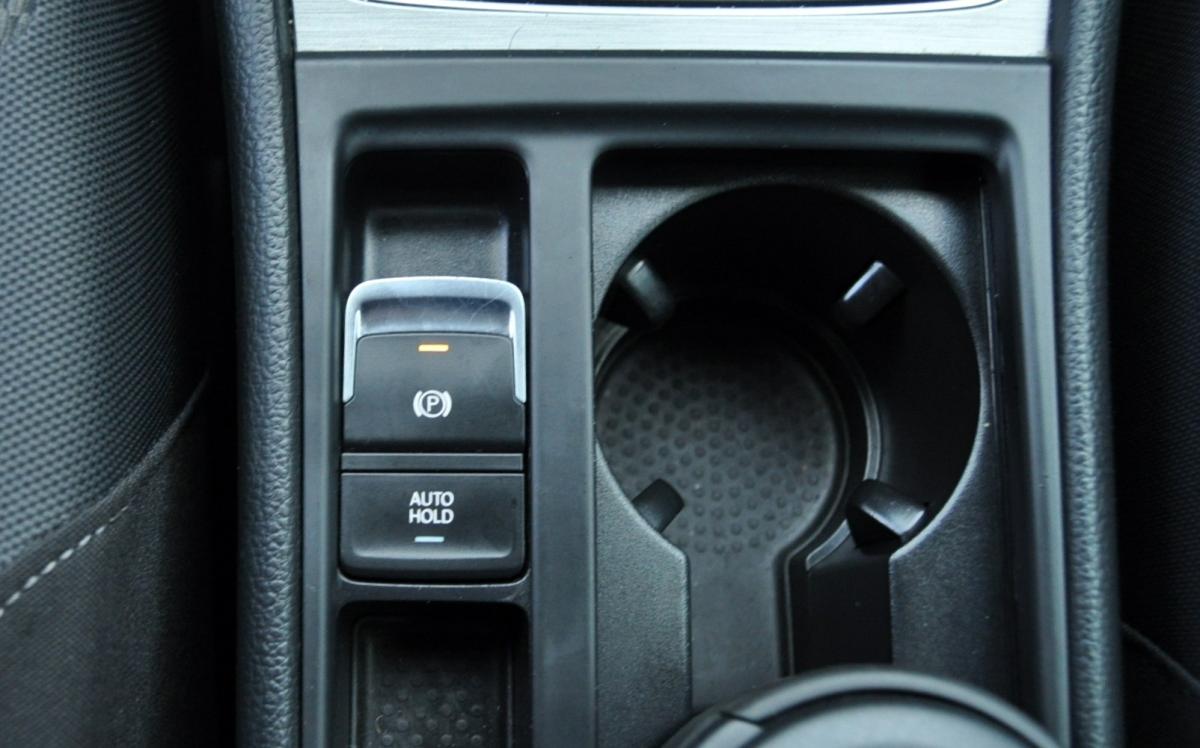 volkswagen-golf-variant-2017-diesel-1598cc