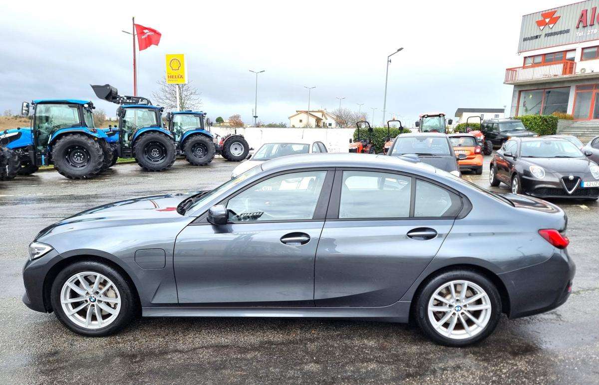 bmw-serie-3-2020-hibrido-a-gasolina-1998cc