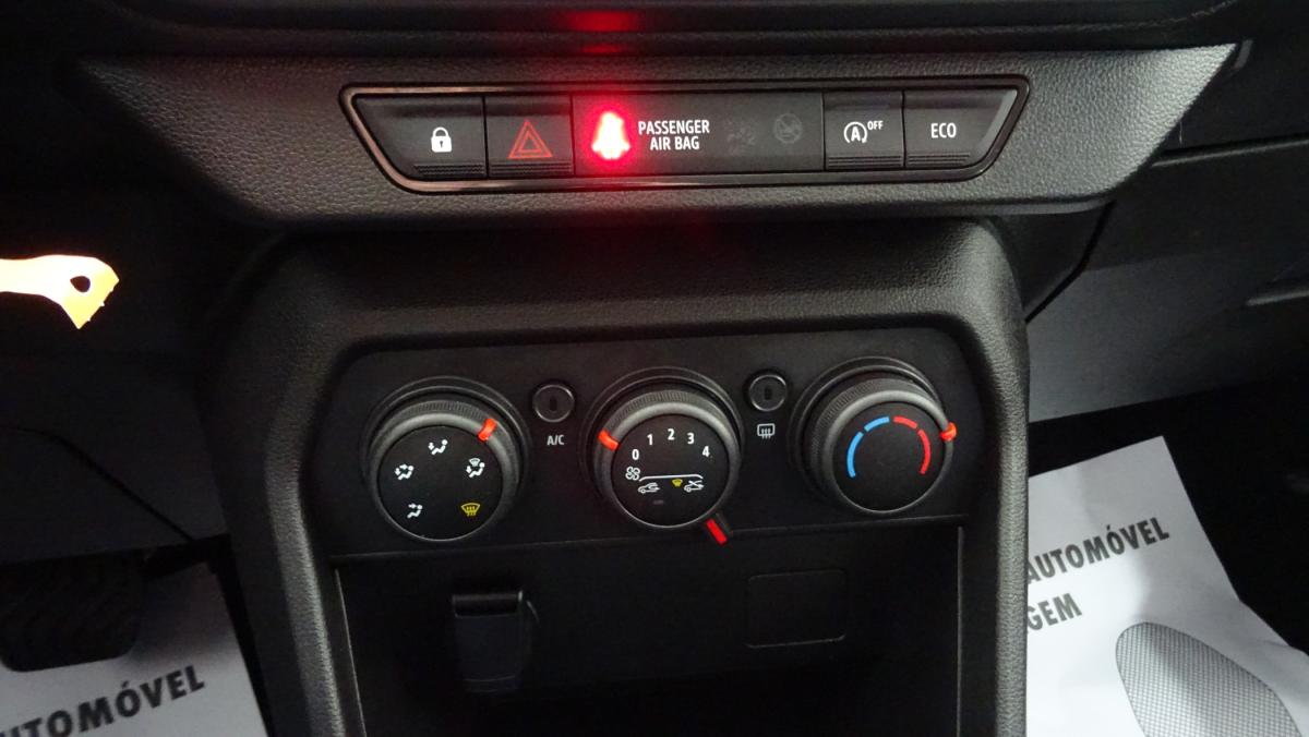 dacia-sandero-2023-gasolina-999cc