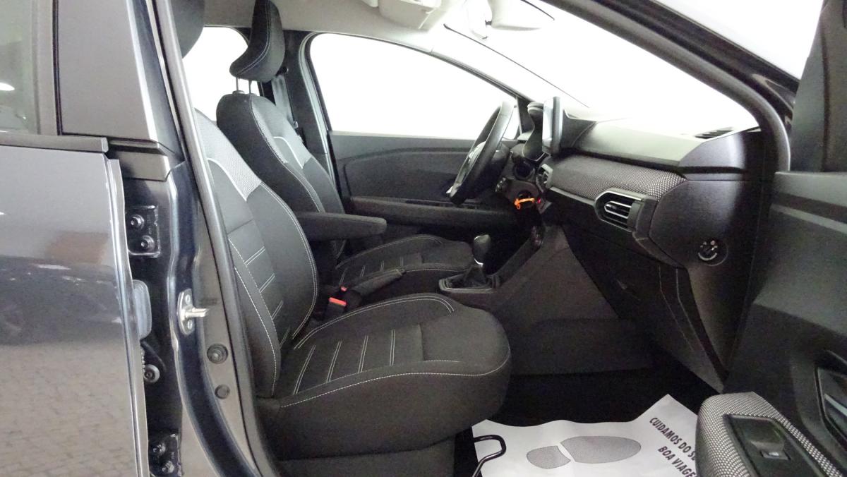 dacia-sandero-2023-gasolina-999cc