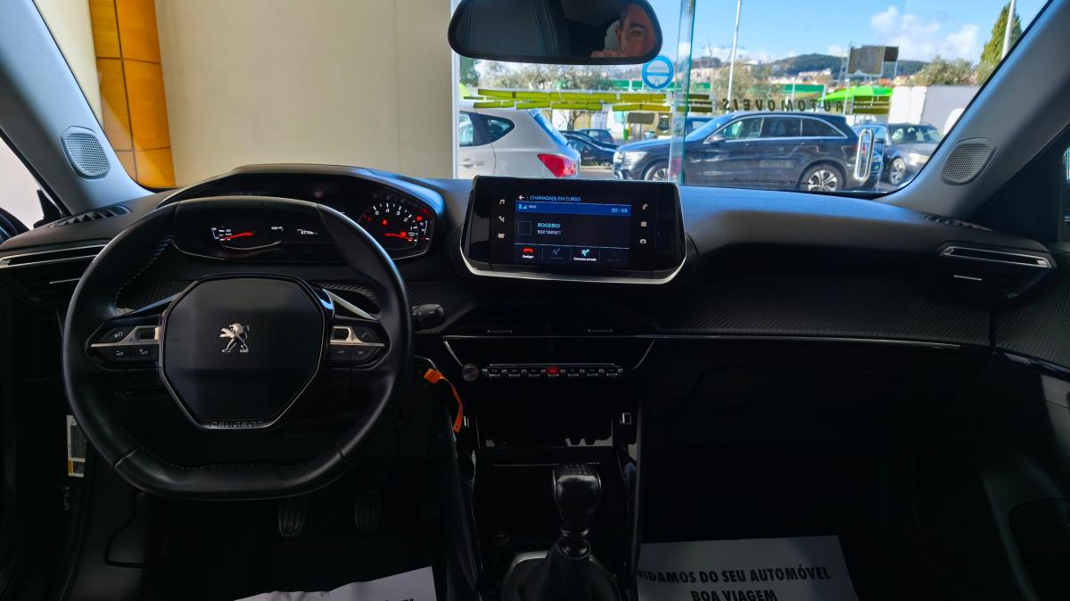 peugeot-2008-2022-gasolina-1199cc