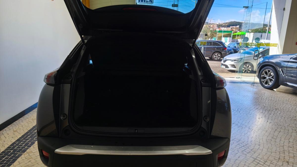 peugeot-2008-2022-gasolina-1199cc