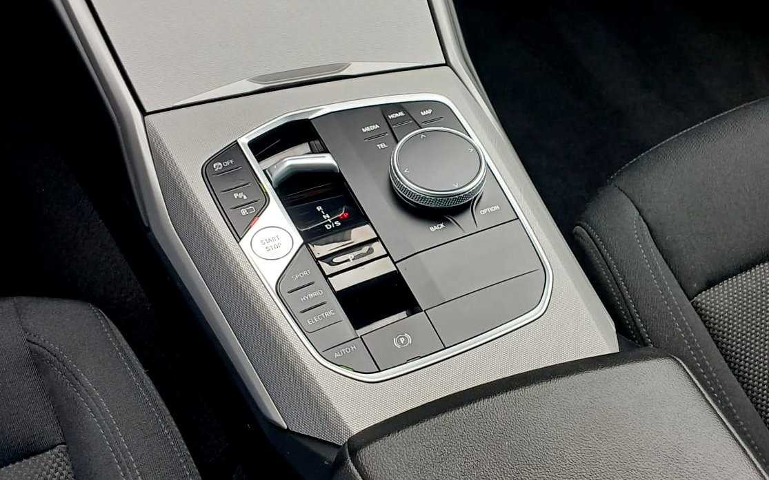 bmw-serie-3-2022-hibrido-a-gasolina-1998cc
