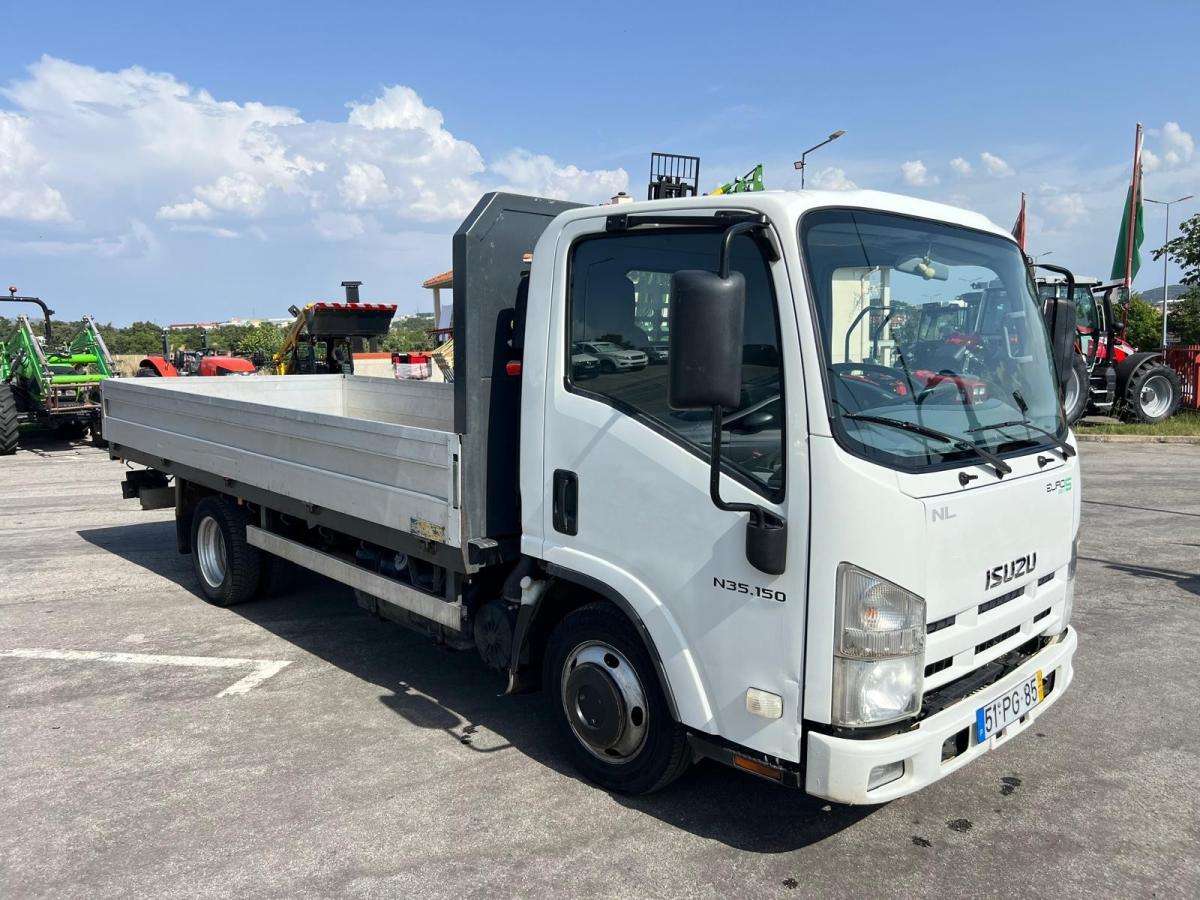 isuzu-nlr-2014-diesel-2999cc
