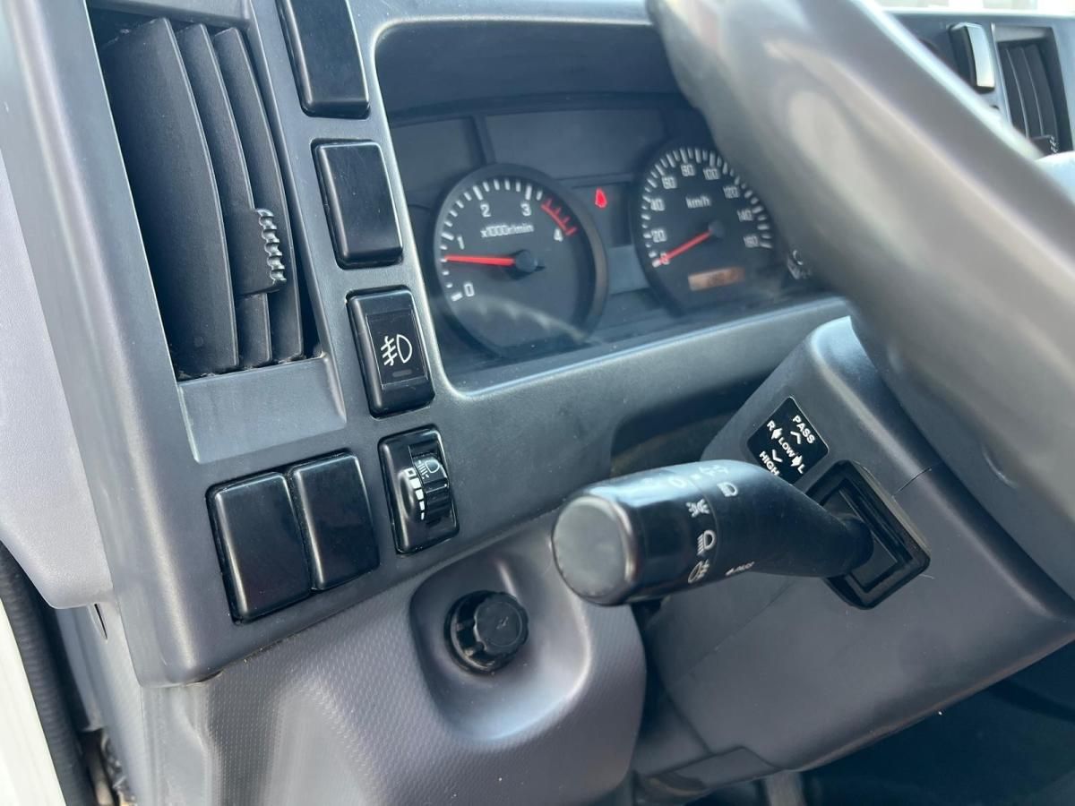 isuzu-nlr-2014-diesel-2999cc
