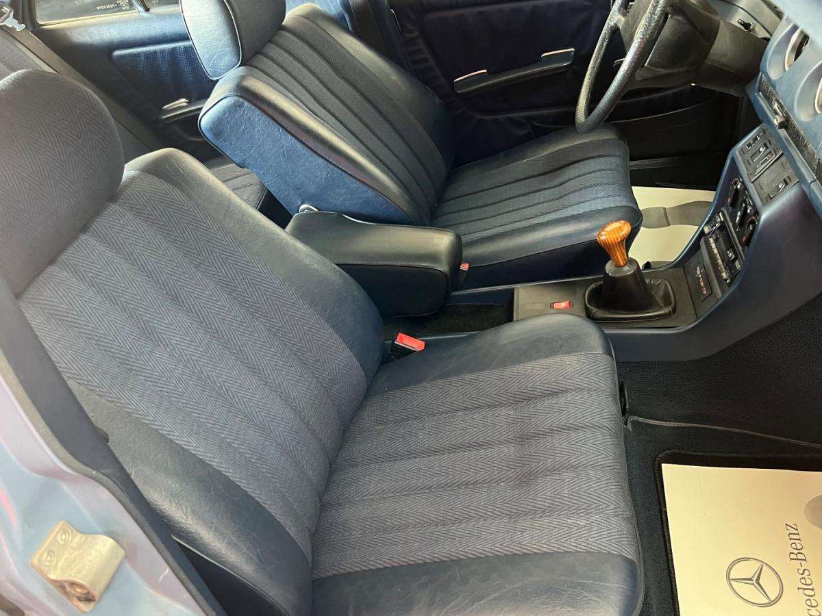 mercedes-benz-200-1982-diesel-1998cc