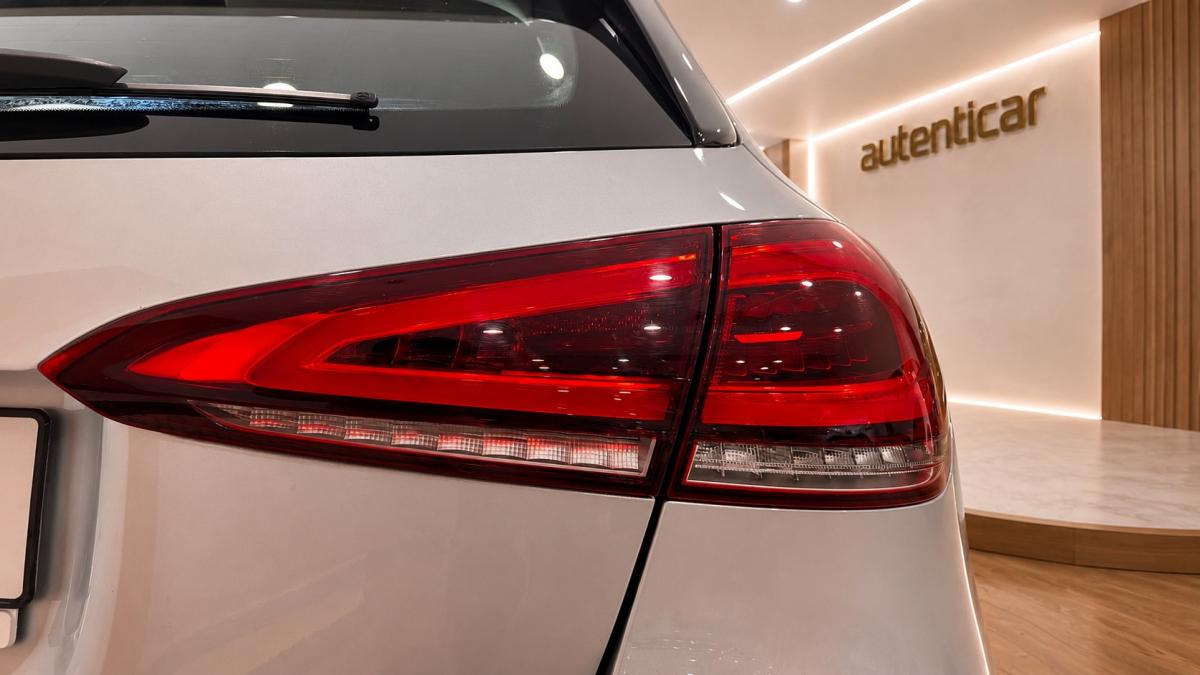 mercedes-benz-classe-a-2021-hibrido-a-gasolina-1332cc