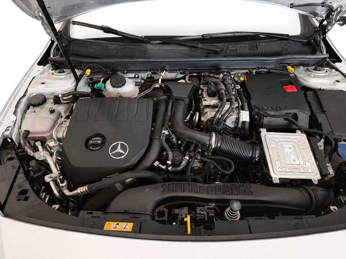 mercedes-benz-classe-a-2021-hibrido-a-gasolina-1332cc