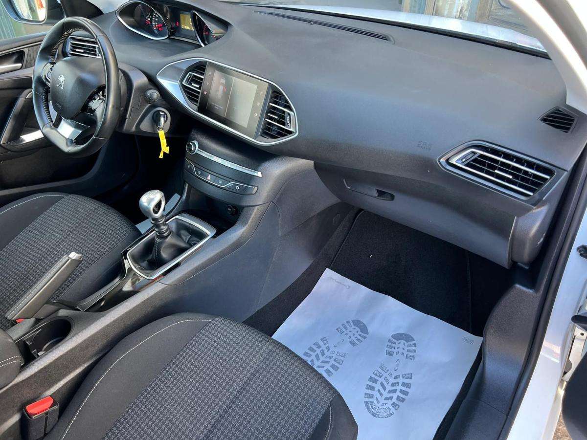 peugeot-308-2019-diesel-1499cc