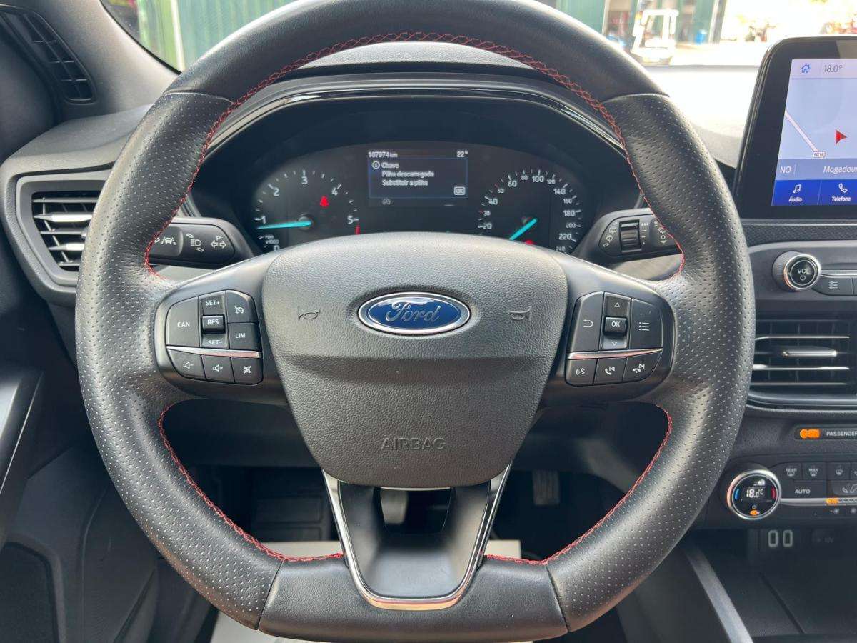 ford-focus-2021-diesel-1499cc