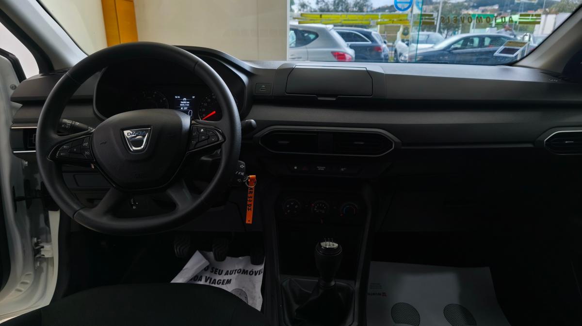 dacia-sandero-2022-gasolina-999cc