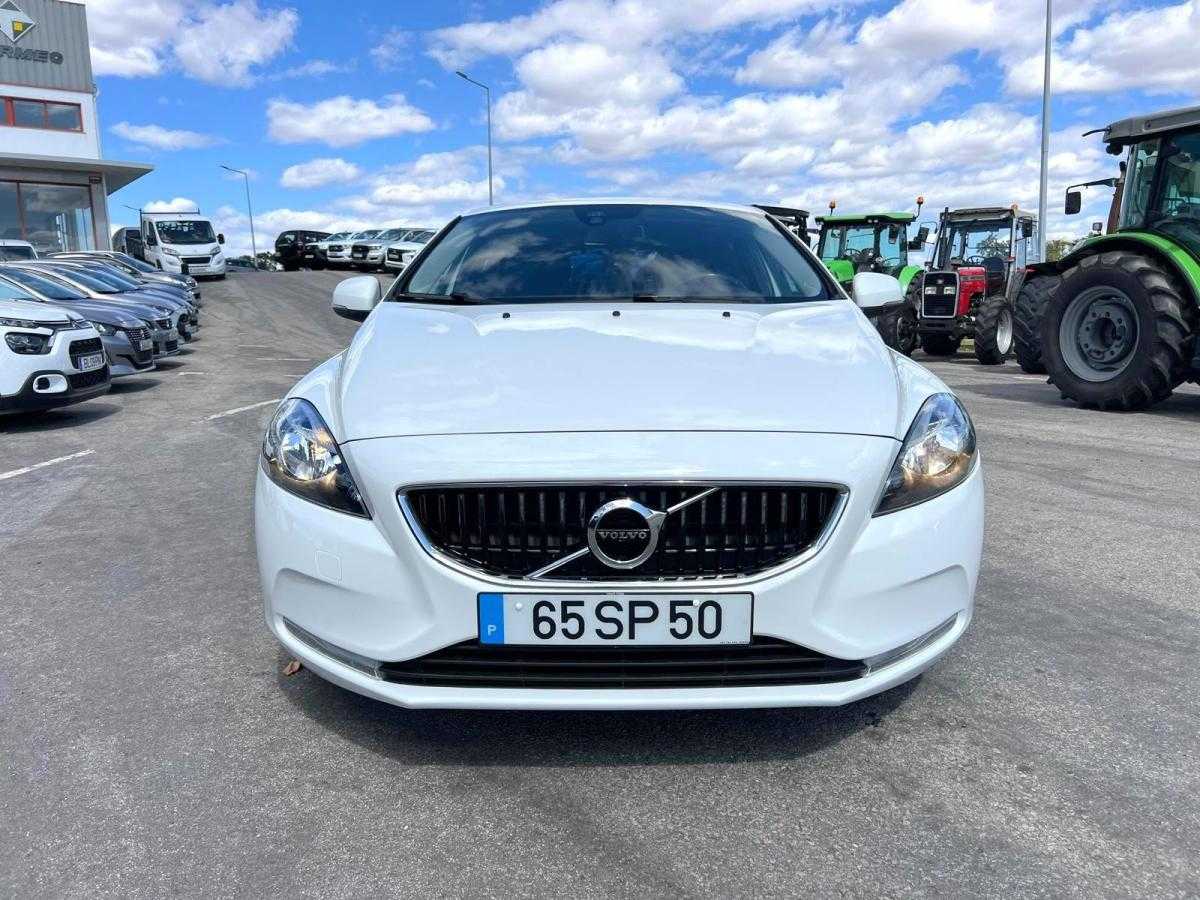 volvo-v40-2017-diesel-1969cc