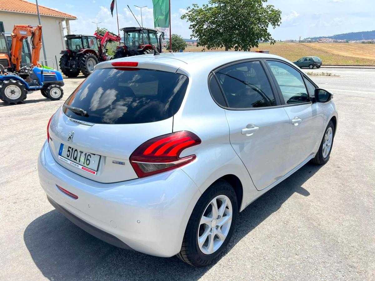 peugeot-208-2016-diesel-1560cc