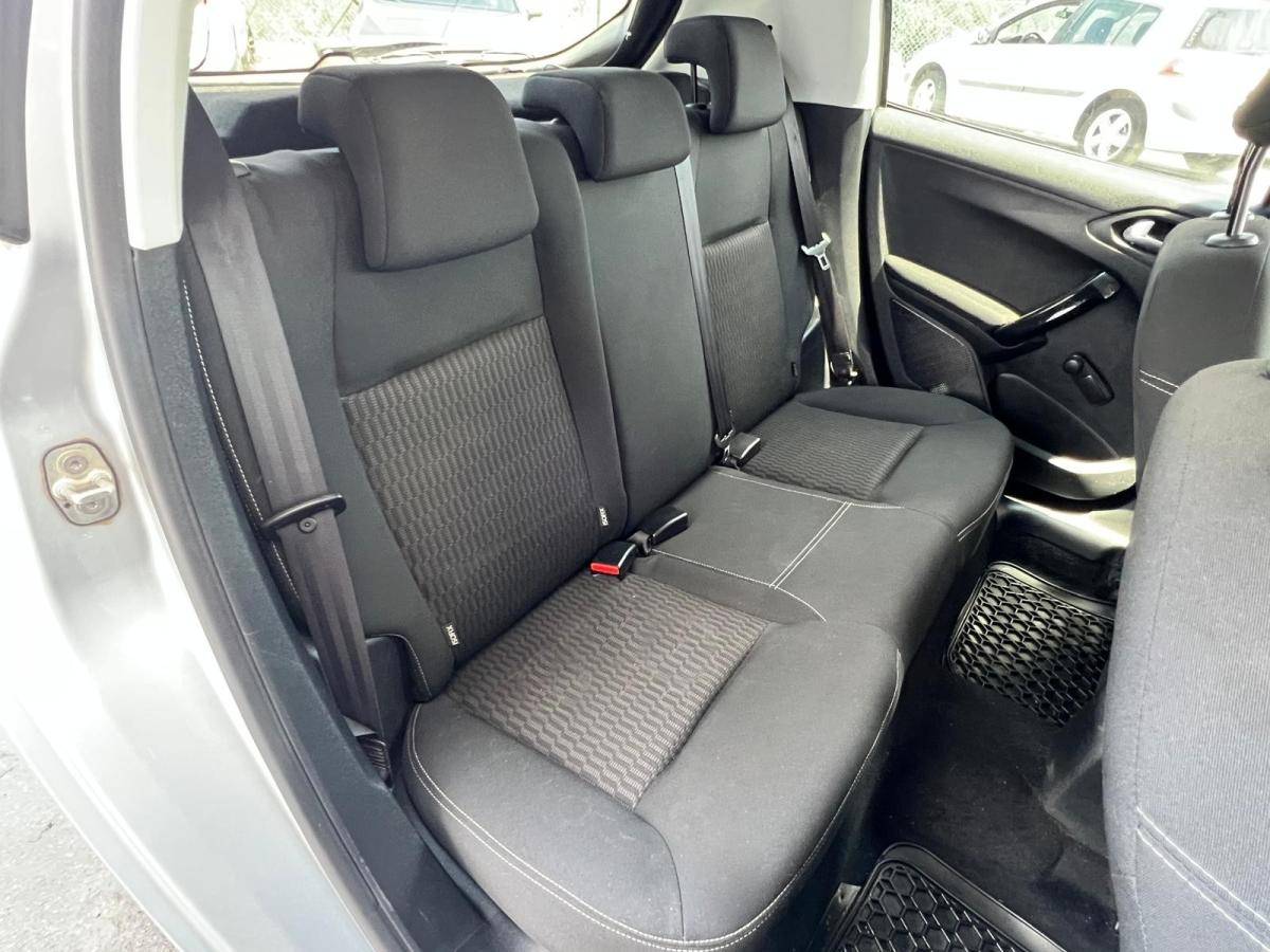 peugeot-208-2016-diesel-1560cc