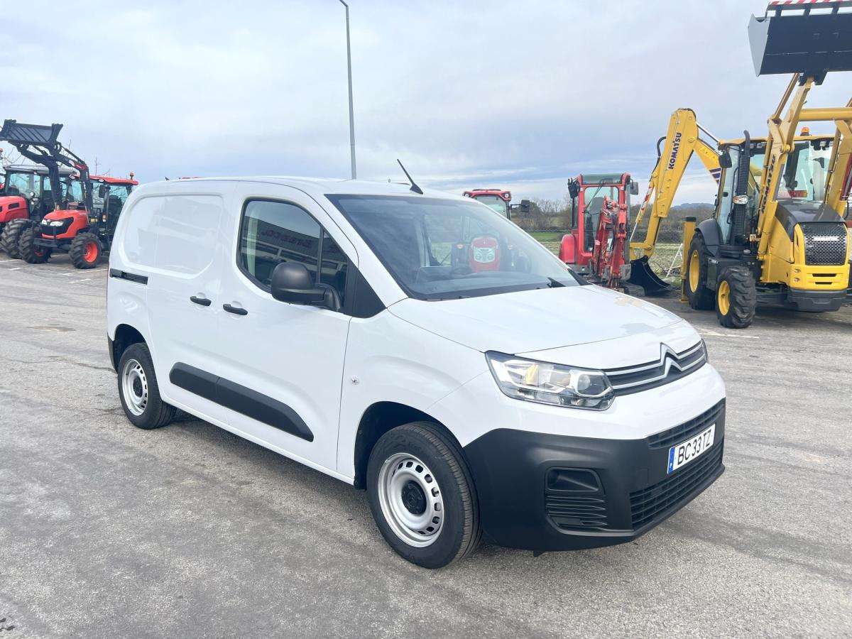 citroen-berlingo-2023-diesel-1499cc