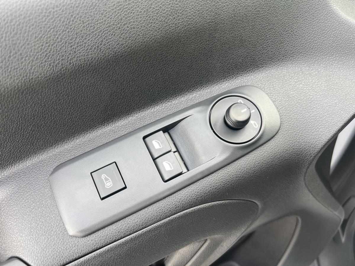 citroen-berlingo-2023-diesel-1499cc