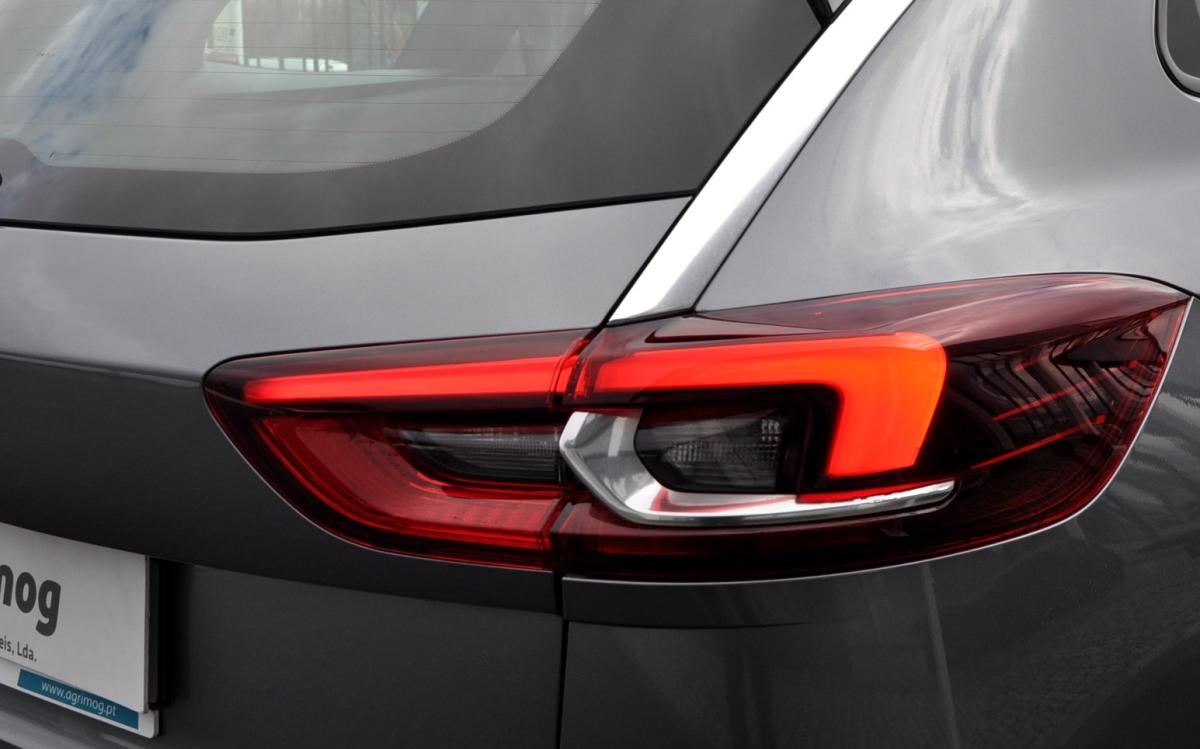 opel-insignia-sports-tourer-2021-diesel-1496cc