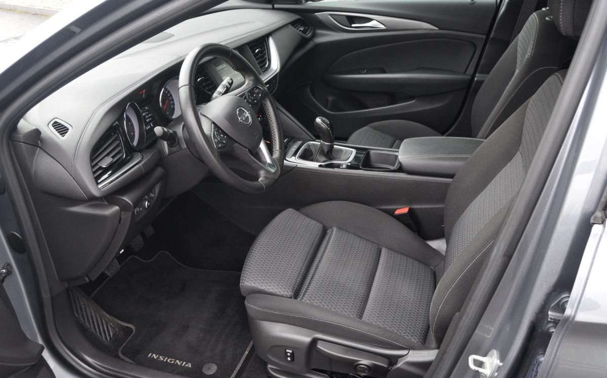 opel-insignia-sports-tourer-2021-diesel-1496cc
