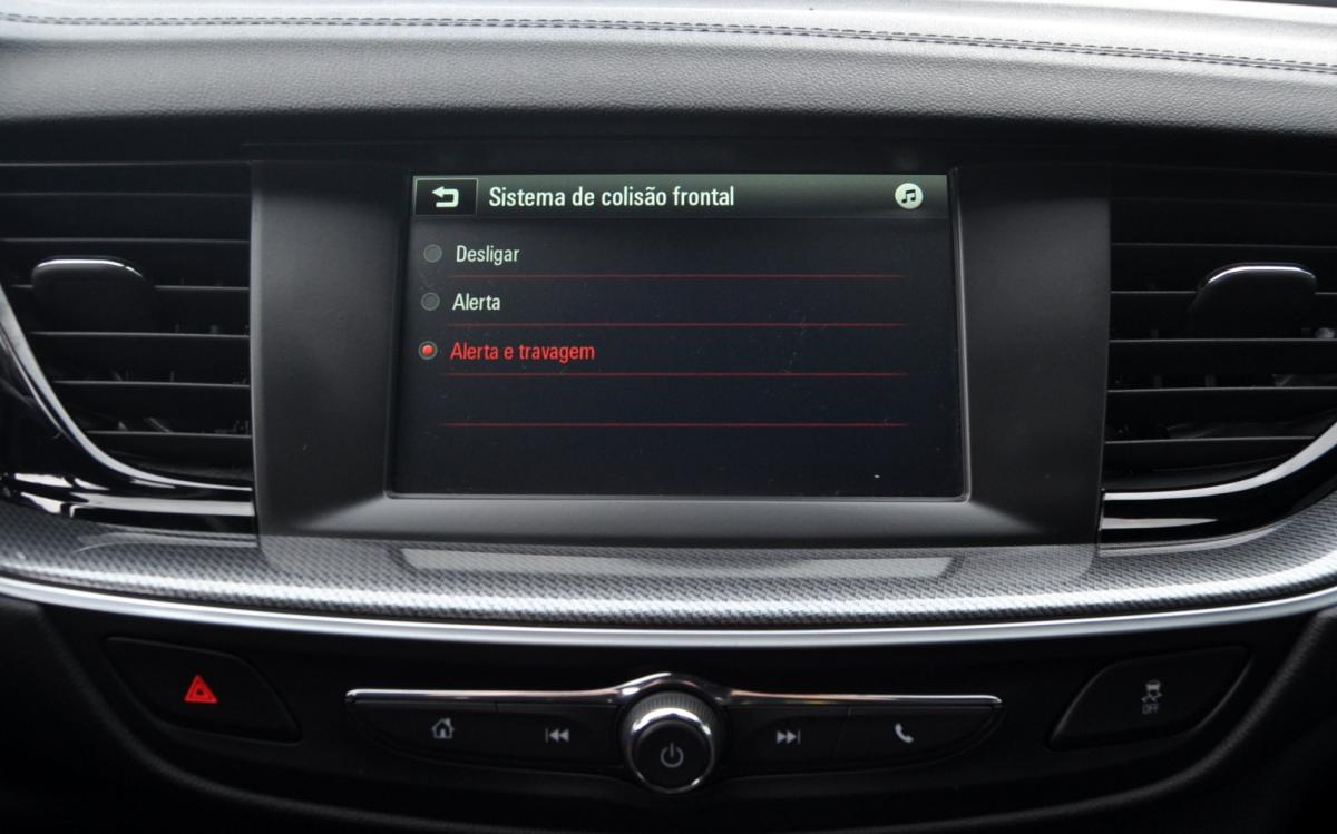 opel-insignia-sports-tourer-2021-diesel-1496cc