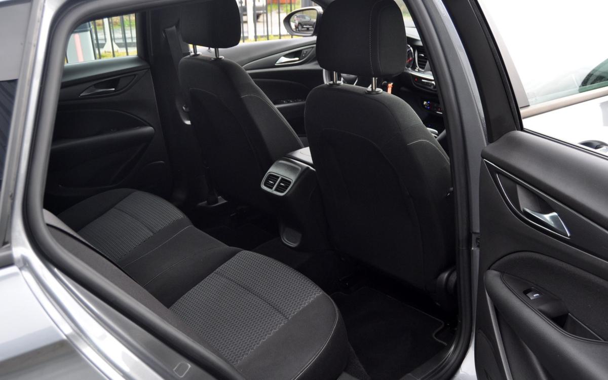 opel-insignia-sports-tourer-2021-diesel-1496cc