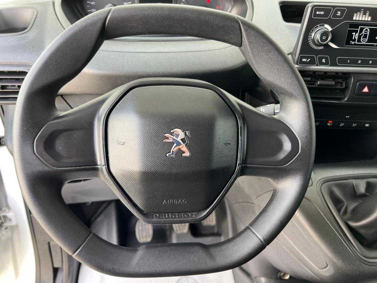 peugeot-partner-2019-diesel-1560cc