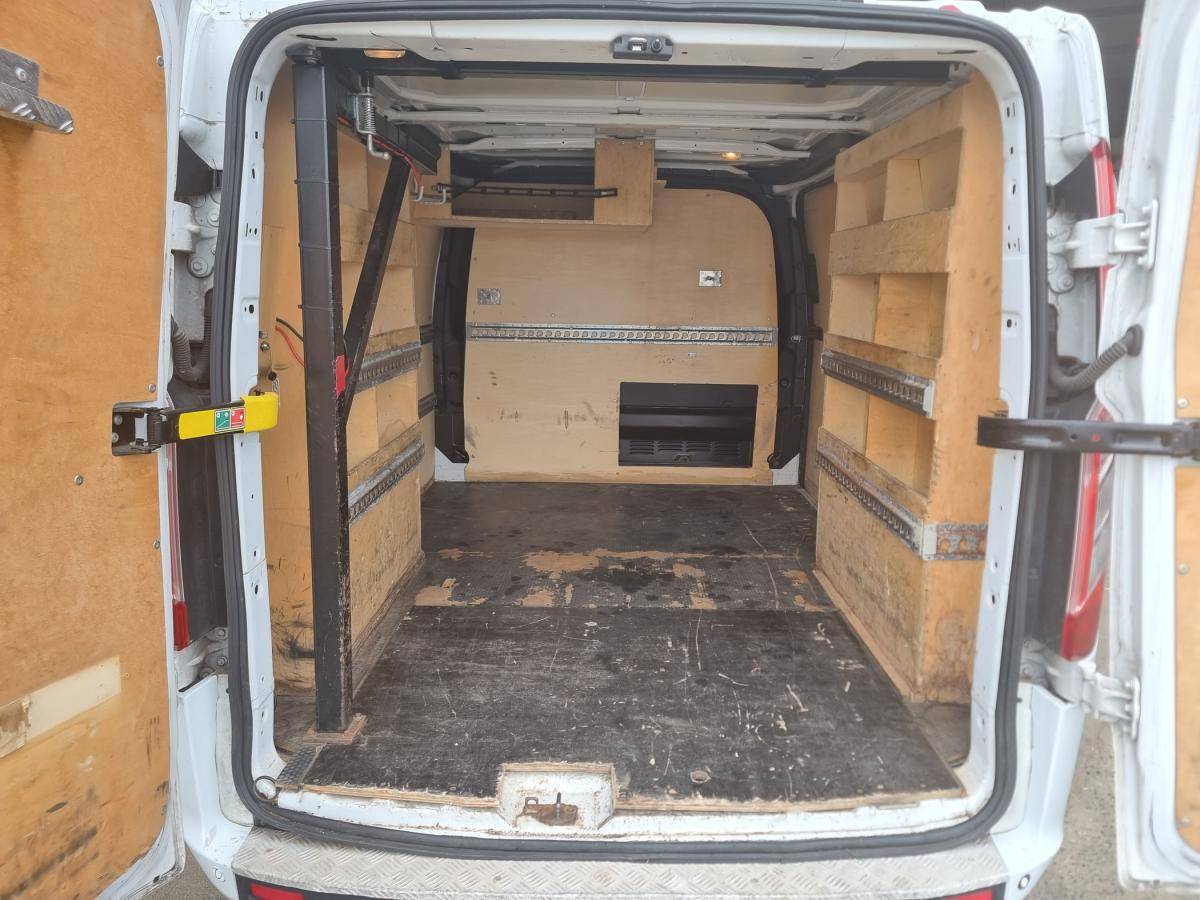 ford-transit-custom-2018-diesel-1995cc