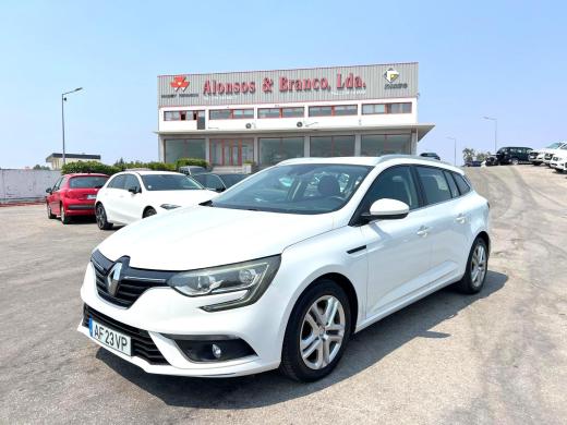 renault-megane-sport-tourer-2017-diesel-1461cc