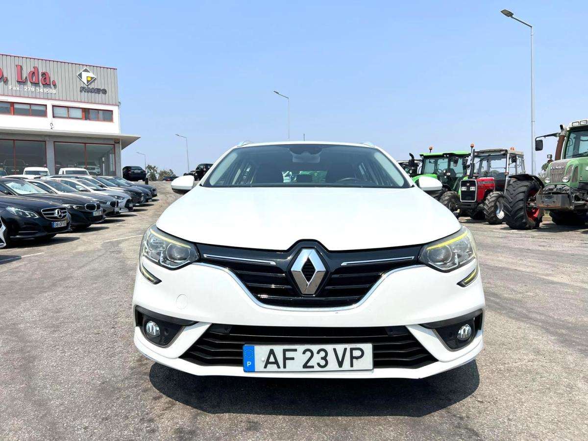 renault-megane-sport-tourer-2017-diesel-1461cc