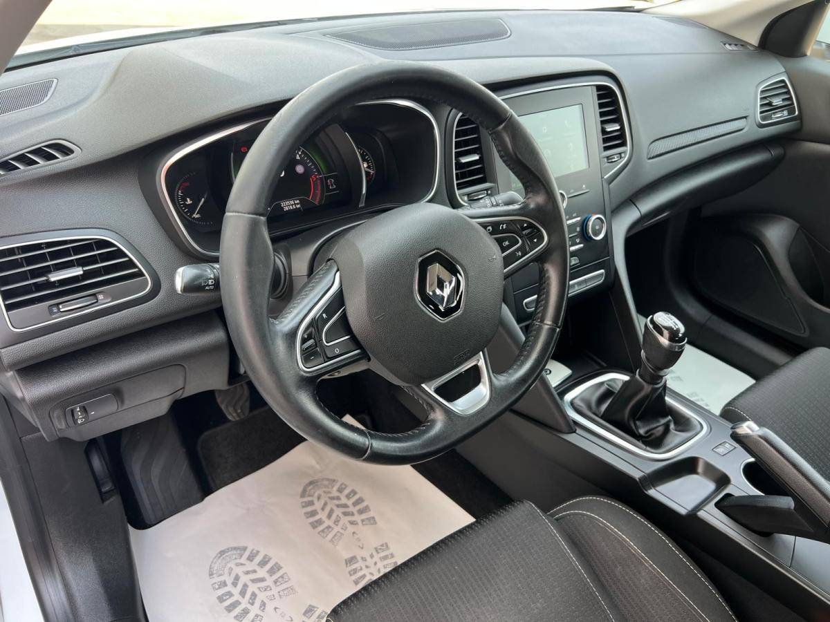 renault-megane-sport-tourer-2017-diesel-1461cc