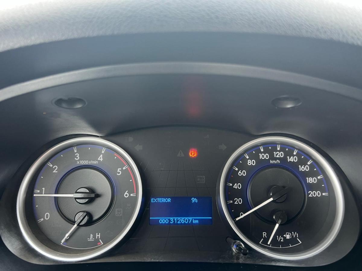 toyota-hilux-2019-diesel-2393cc
