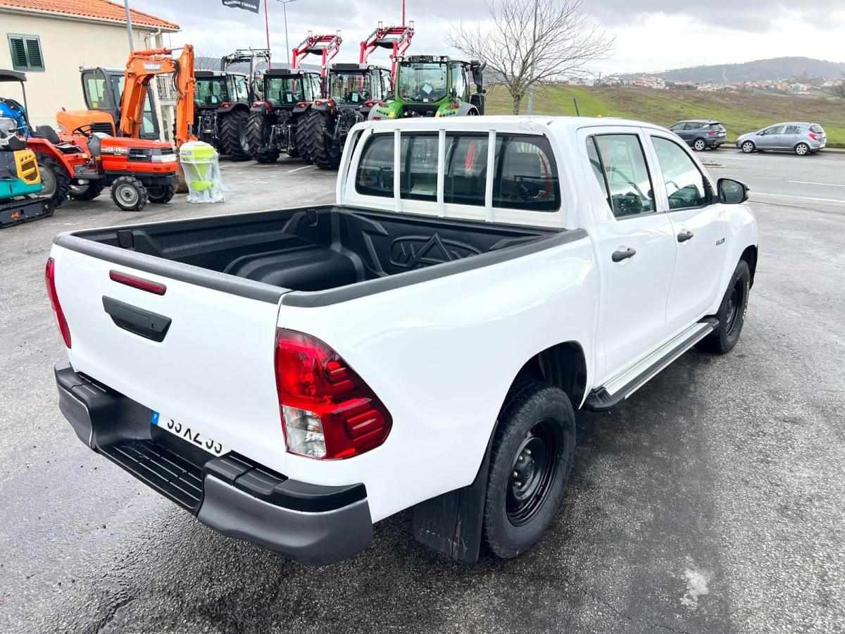 toyota-hilux-2019-diesel-2393cc
