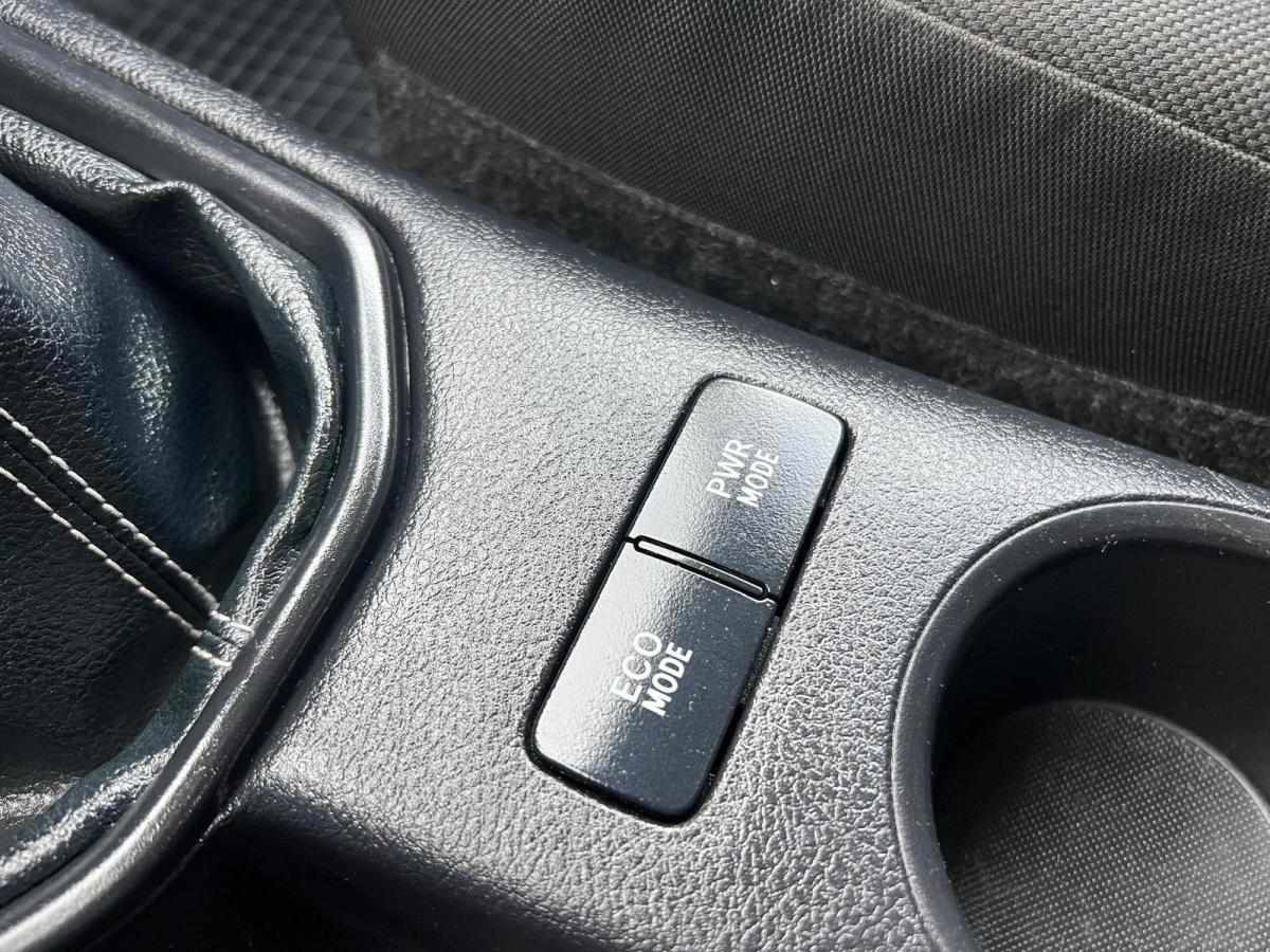 toyota-hilux-2019-diesel-2393cc