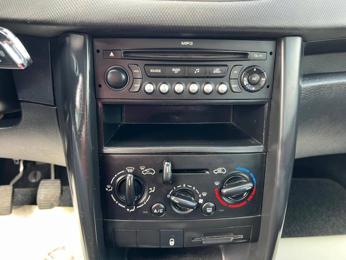 peugeot-207-2008-gasolina-1397cc