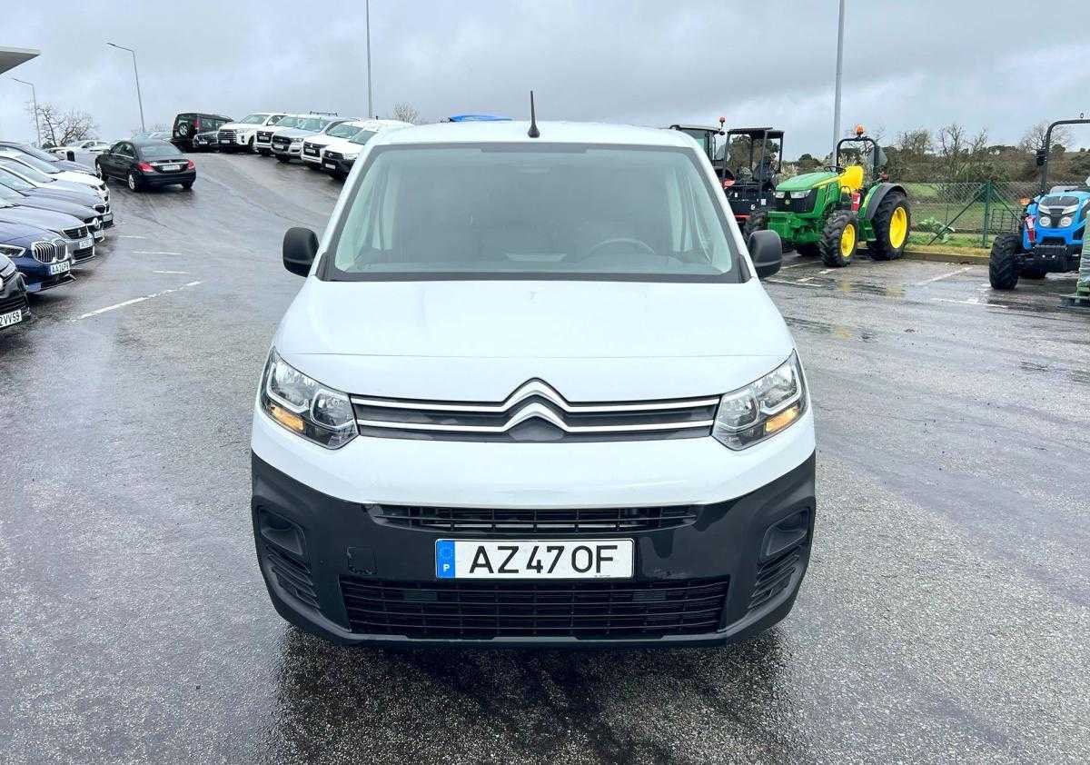 citroen-berlingo-2023-diesel-1499cc