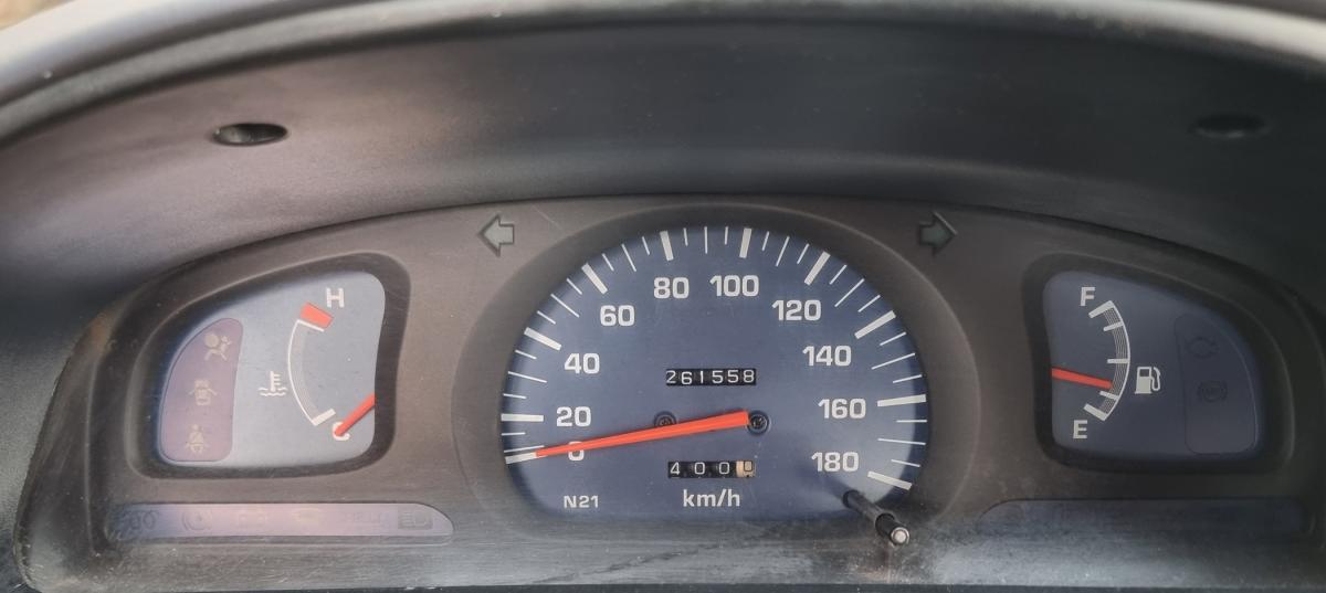 toyota-hilux-1999-diesel-2446cc