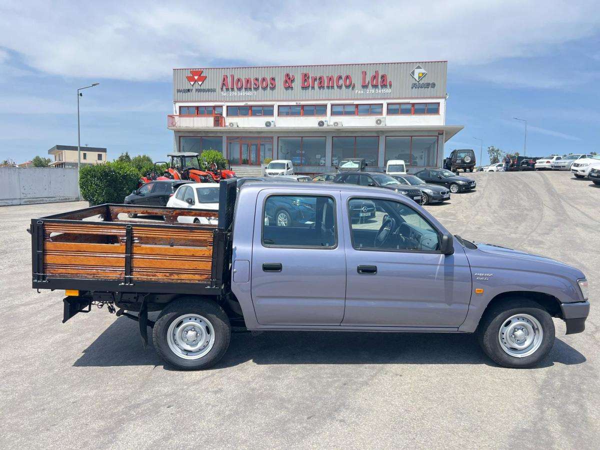 toyota-hilux-1999-diesel-2446cc