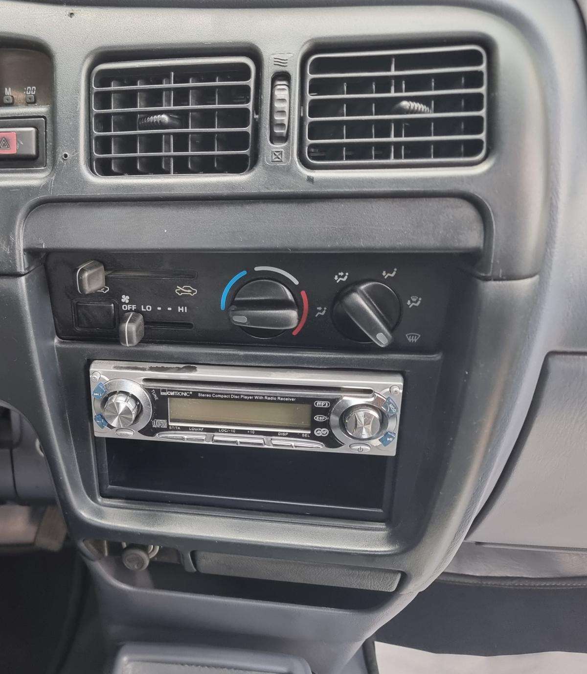 toyota-hilux-1999-diesel-2446cc