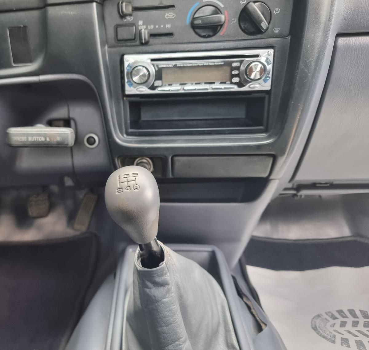 toyota-hilux-1999-diesel-2446cc
