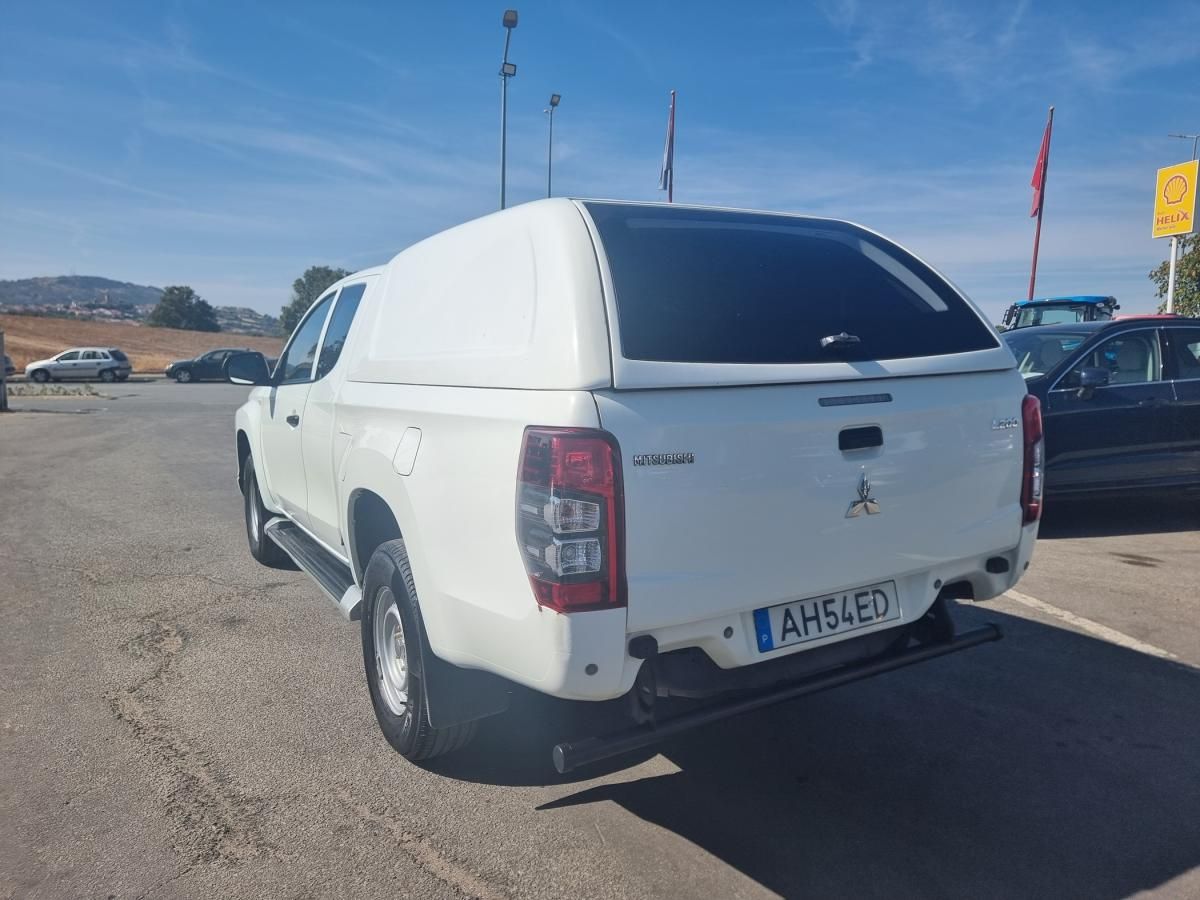 mitsubishi-l200-2021-diesel-2268cc