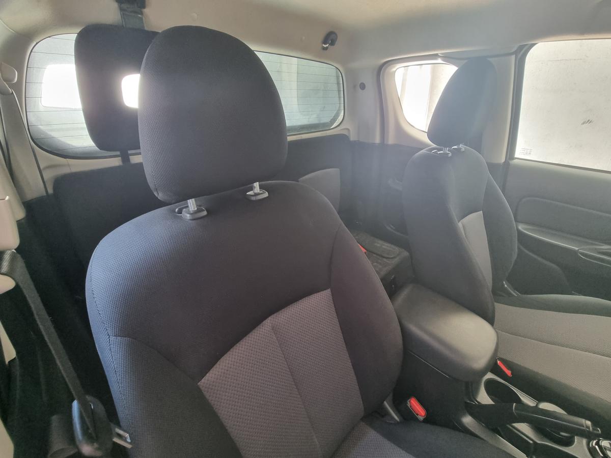 mitsubishi-l200-2021-diesel-2268cc