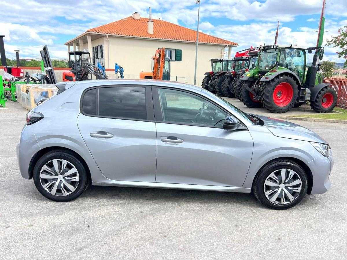 peugeot-208-2023-gasolina-1199cc