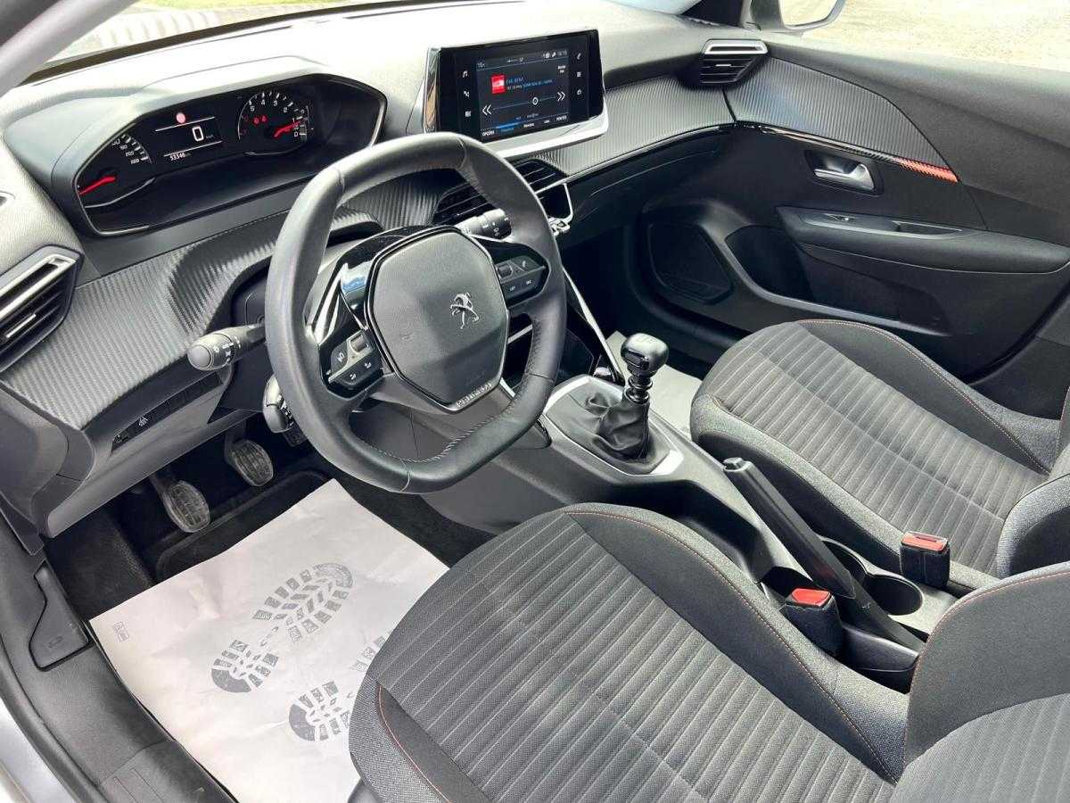peugeot-208-2023-gasolina-1199cc