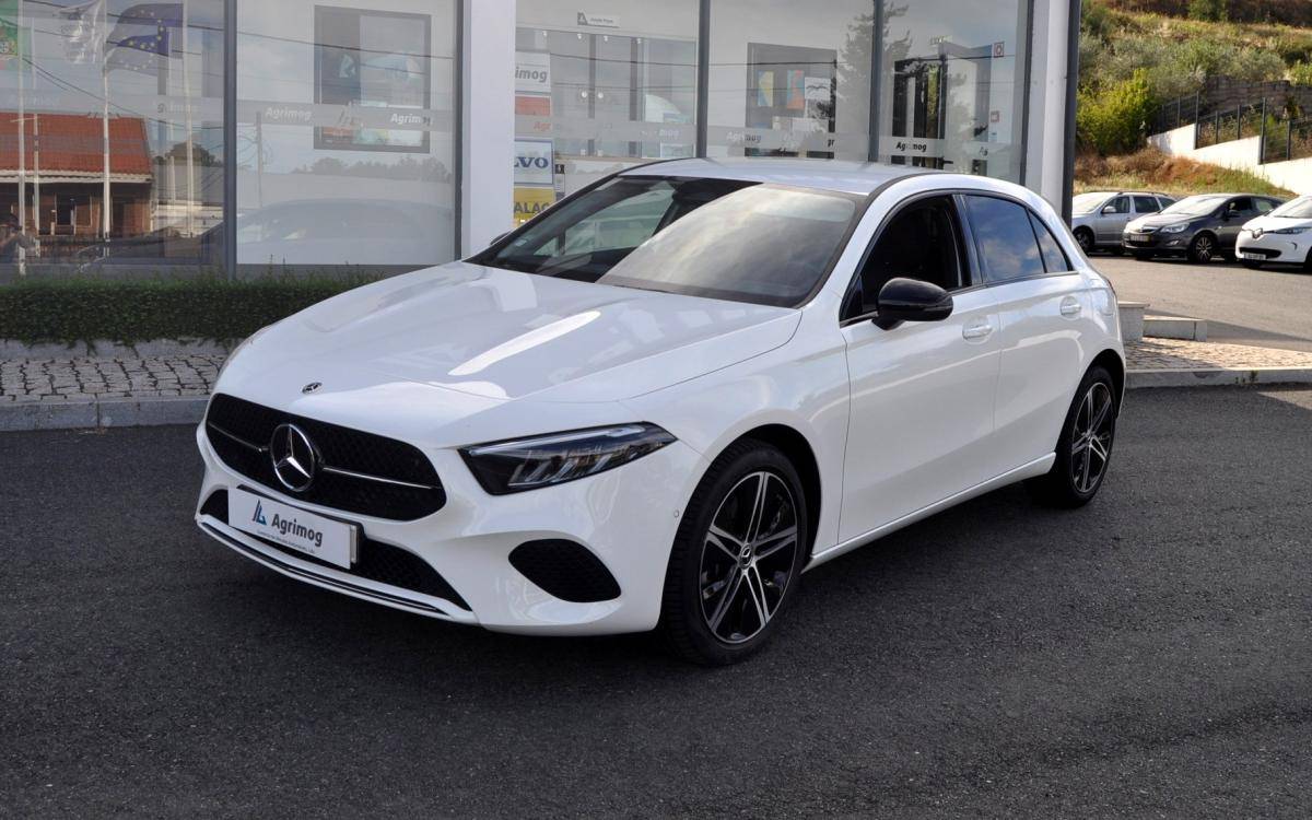 mercedes-benz-classe-a-2023-hibrido-a-gasolina-1331cc