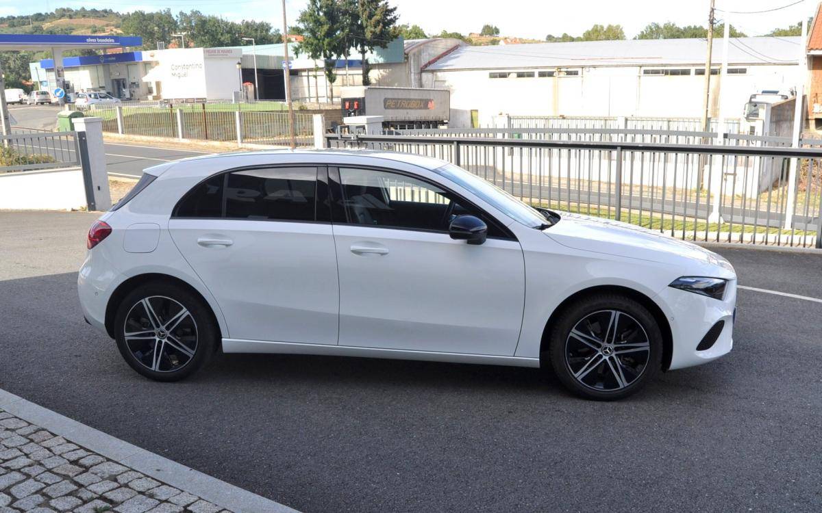 mercedes-benz-classe-a-2023-hibrido-a-gasolina-1331cc