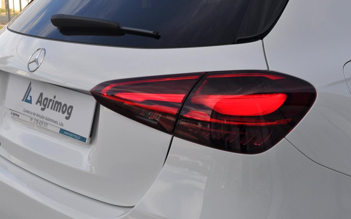 mercedes-benz-classe-a-2023-hibrido-a-gasolina-1331cc