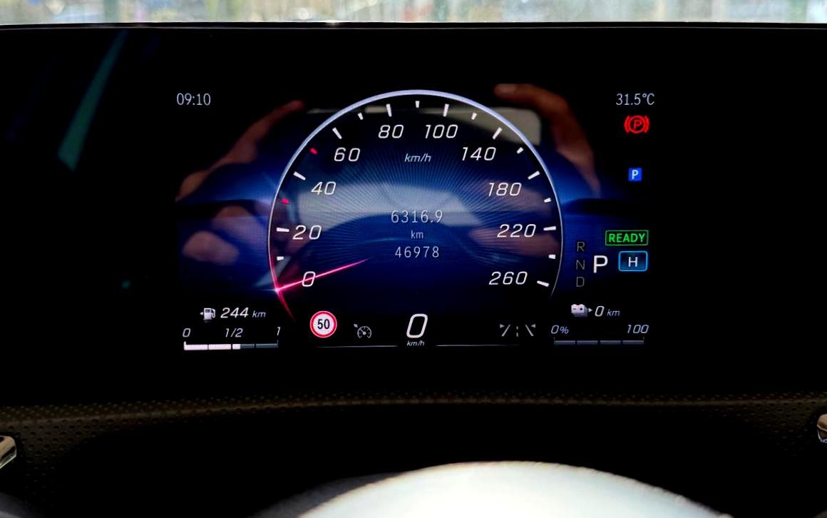mercedes-benz-classe-a-2023-hibrido-a-gasolina-1331cc